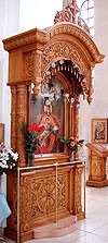 Church kiots: State carved icon case (kiot)