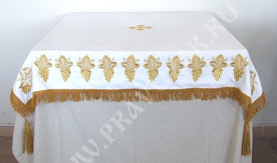 Holy table cover (embroidered shroud) Vine