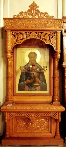 Church kiots: St. John's carved icon case (kiot)