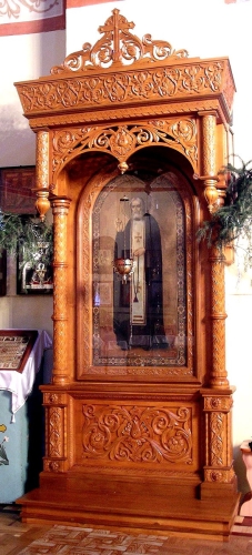 Church kiots: Pokrov carved icon case (kiot) - 2