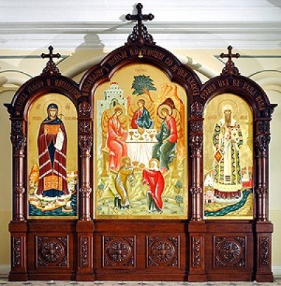 Church kiots: Large Triple carved icon case (kiot)