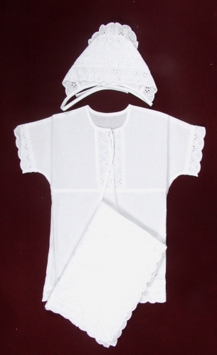 Embroidered baptismal clothes for newborns