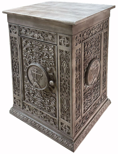 Memorial table - P47